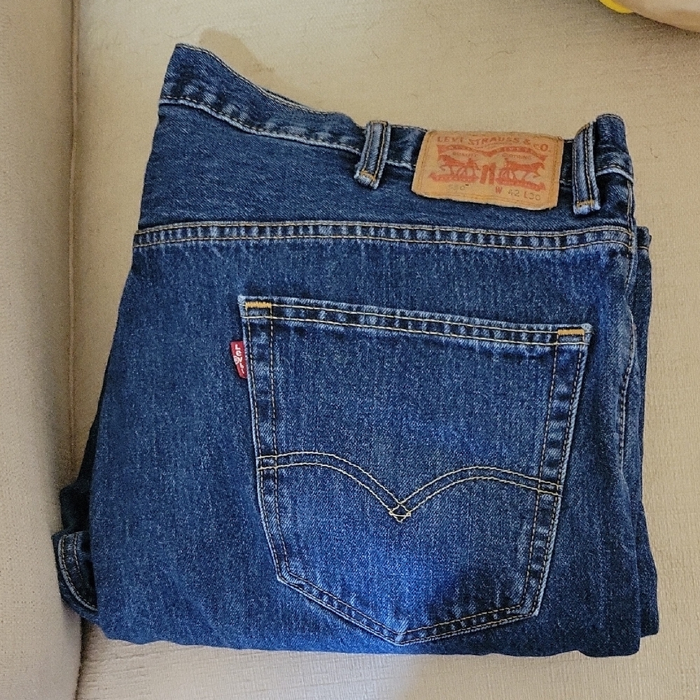 Levi's Men's 550 Dark Blue Straight Jeans